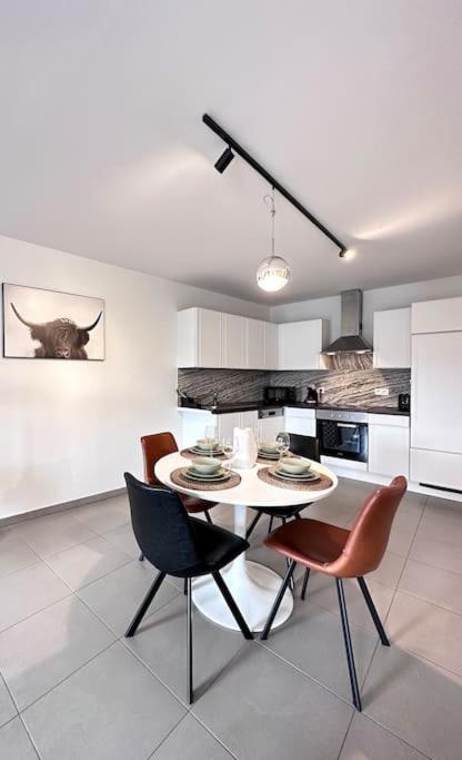 - Superbe 2ch - Parking Free Appartement Bergen
